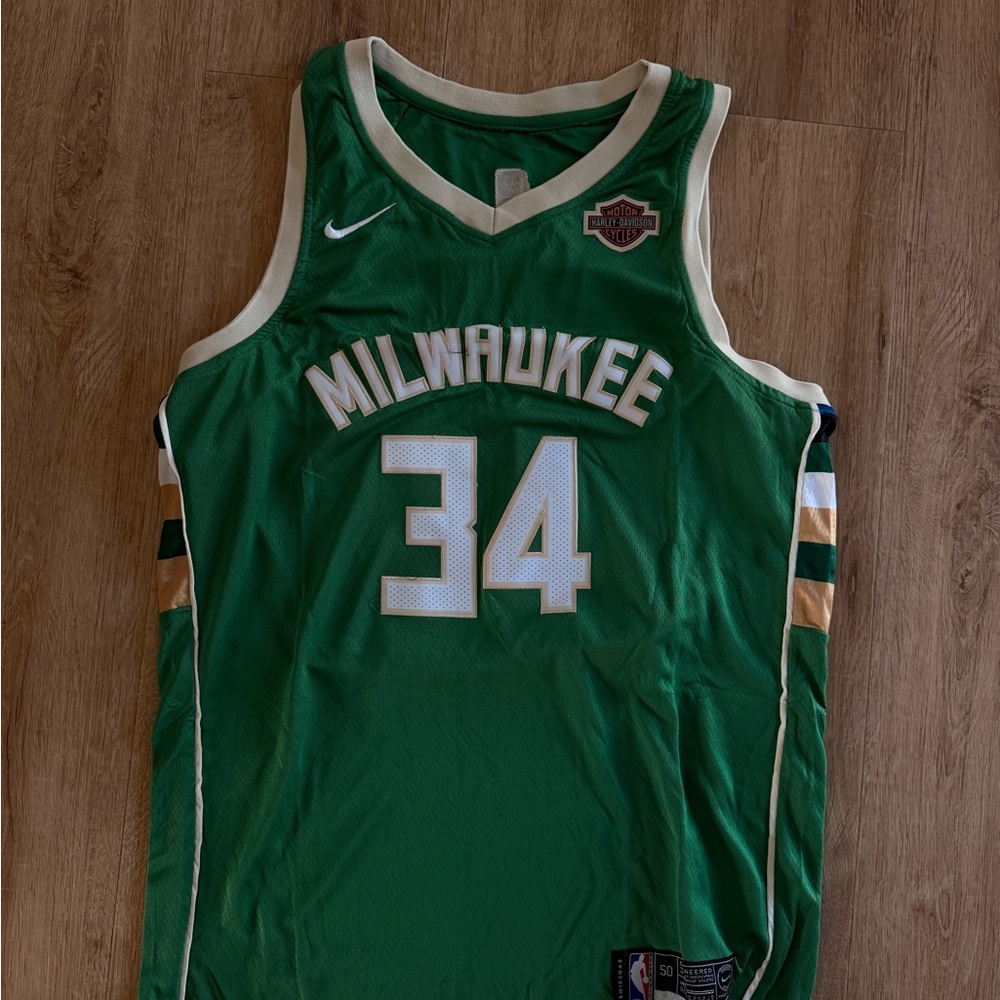 Green Milwaukee Basketball Jersey antetekoumpo